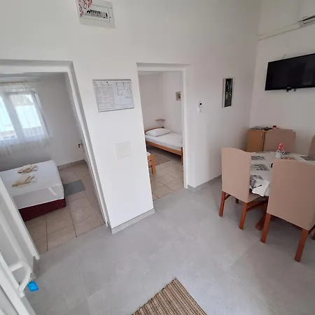 Sunny Bi-pi Apartament *